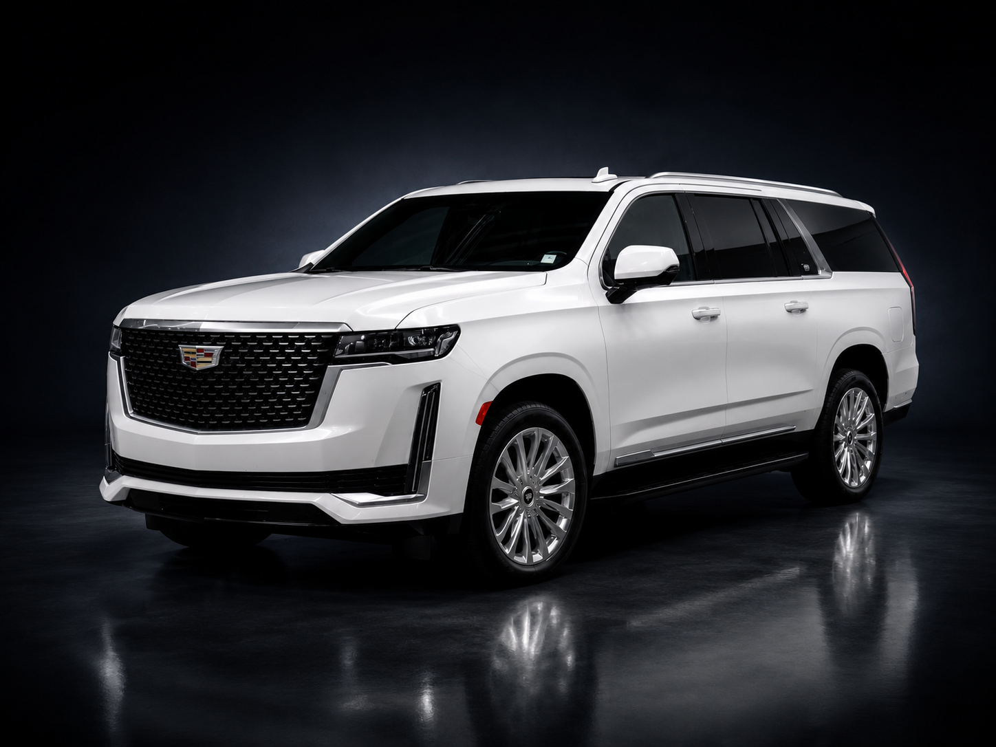 Cadillac Escalade ESV — photo 1 of 4